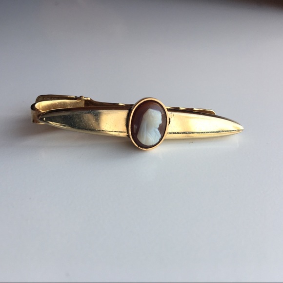 Vintage cameo tie bar / tie clip - Picture 1 of 5